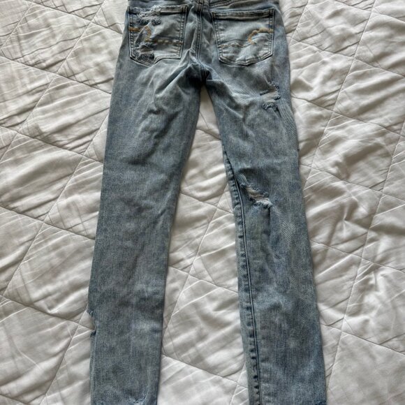 Light Wash Distressed American Eagle Jeans, Women's 0 - Picture 2 of 3
